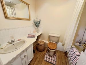 Photo 11- click for photo gallery